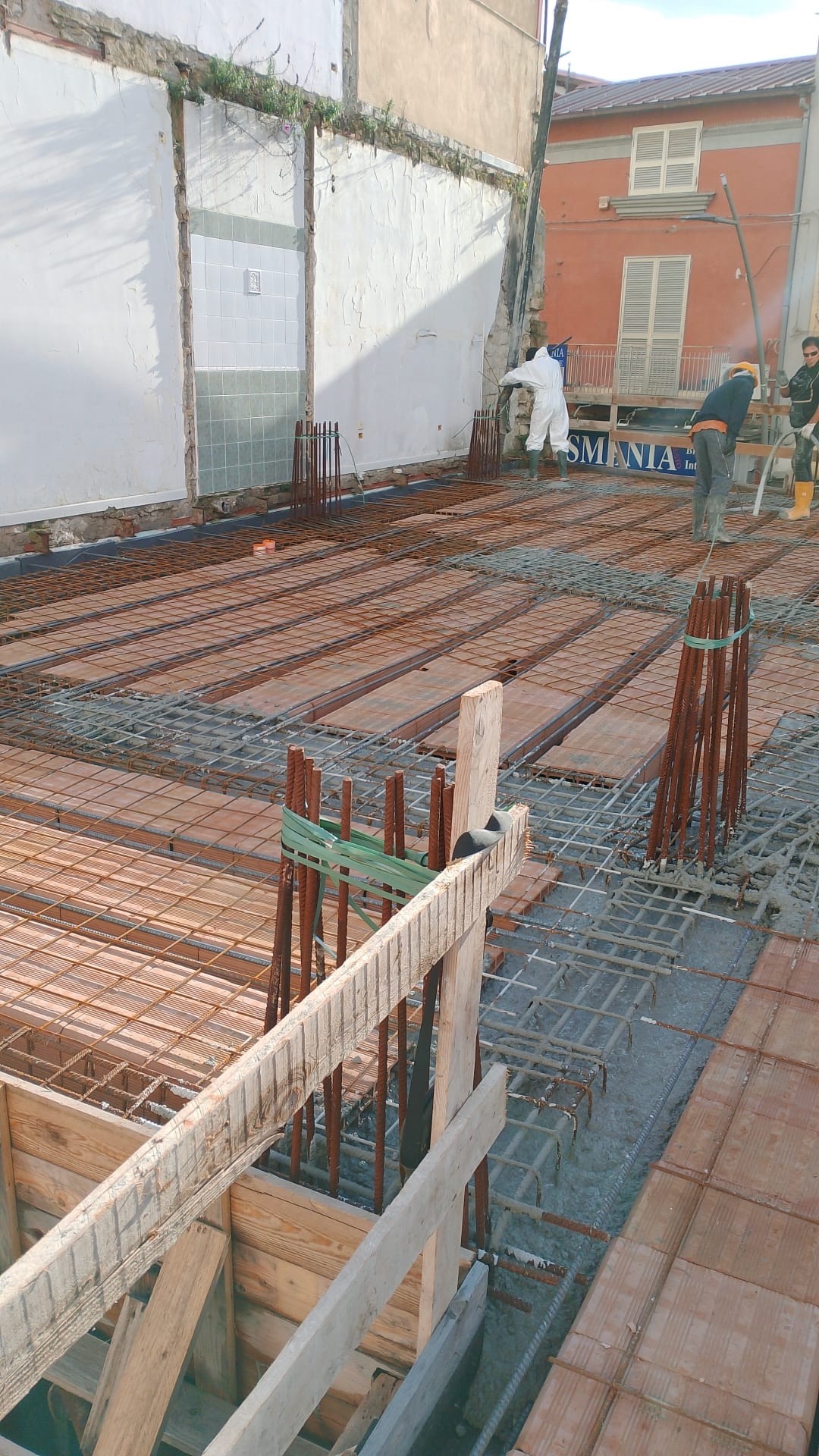 Solaio completato nel cortile interno